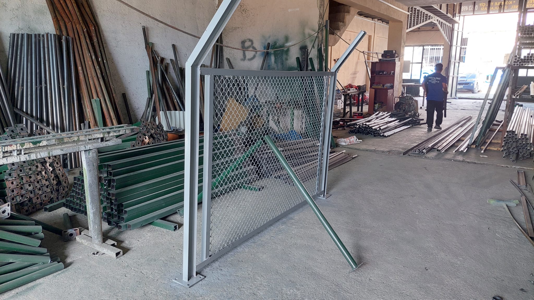 Duvar Üstü Korkuluk